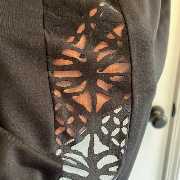 Ava & Vic Black Short Sleeve Top w/ Sheer Panels on Shoulders and Back - Picture 3 of 5